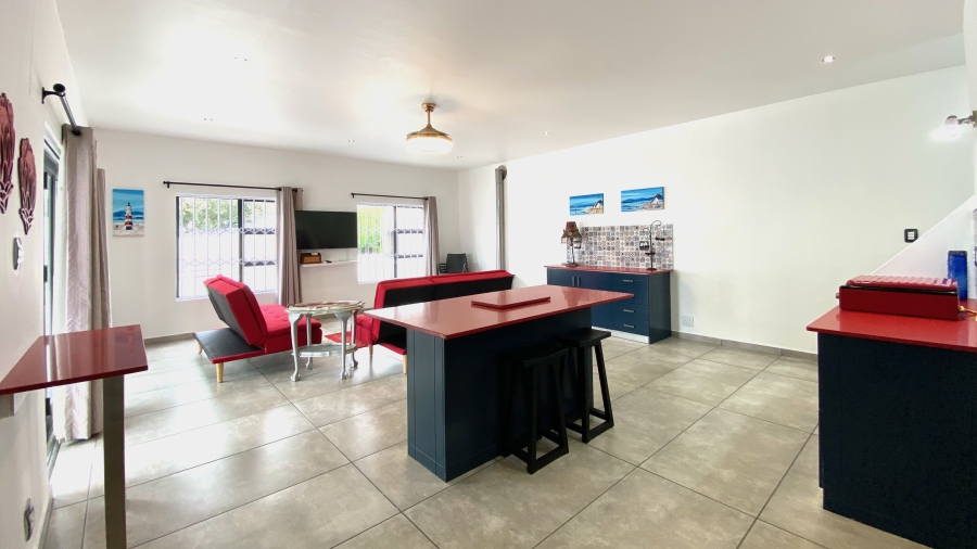 4 Bedroom Property for Sale in Dwarskersbos Western Cape